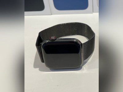 Apple Watch Series 7 45 mm Stainless Steel Case With Graphite