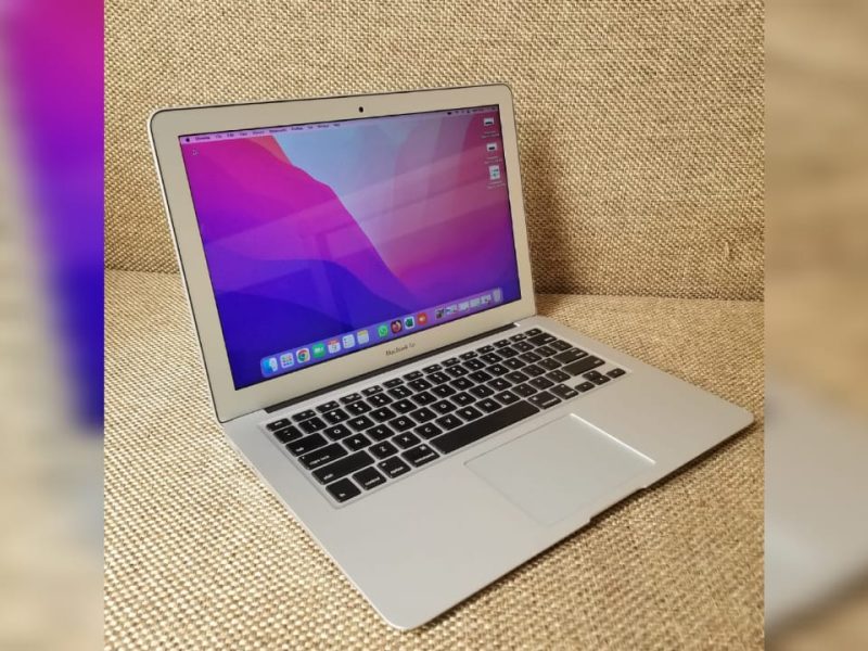 Macbook Air (2017)