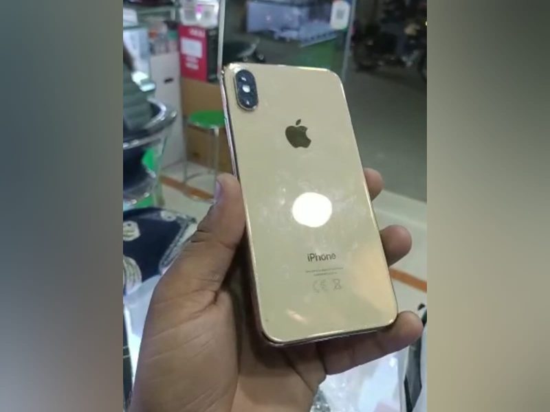 iPhone XS