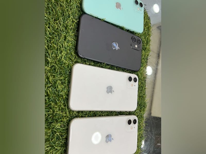 iPhone 11